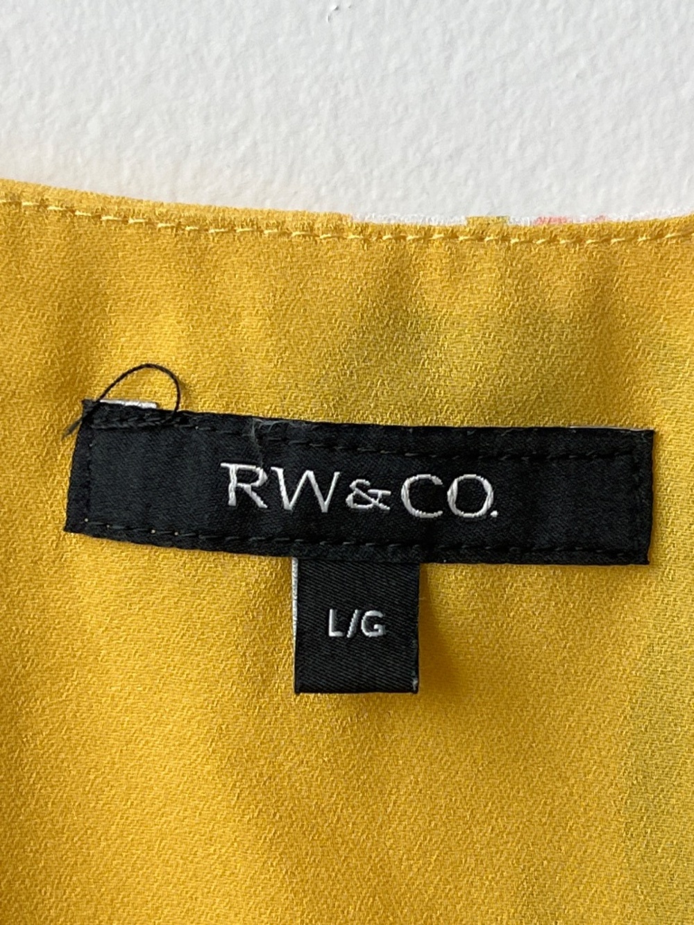 RW & Co Cropped Cami - Picture 4 of 13